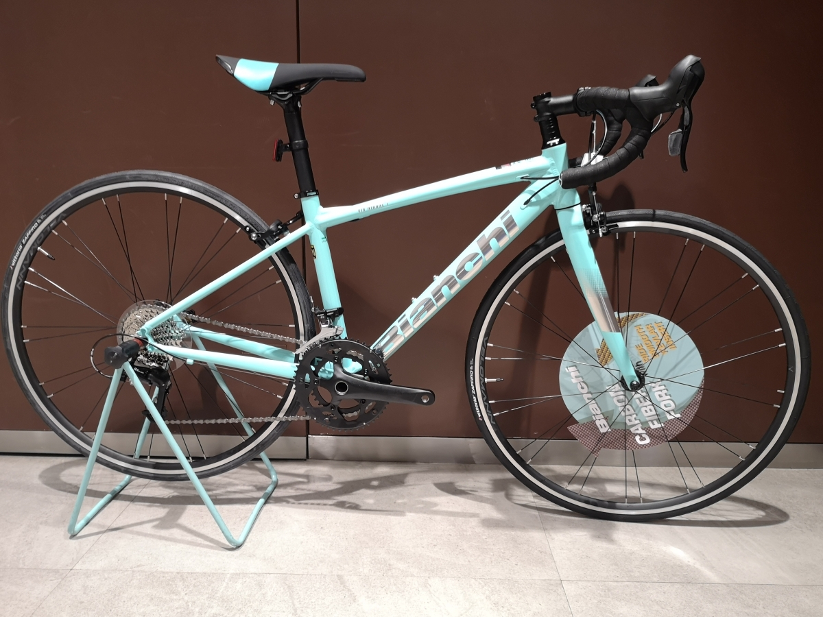 Bianchi】150cm台の小柄な女性にオススメ！空色のロードバイクをご紹介