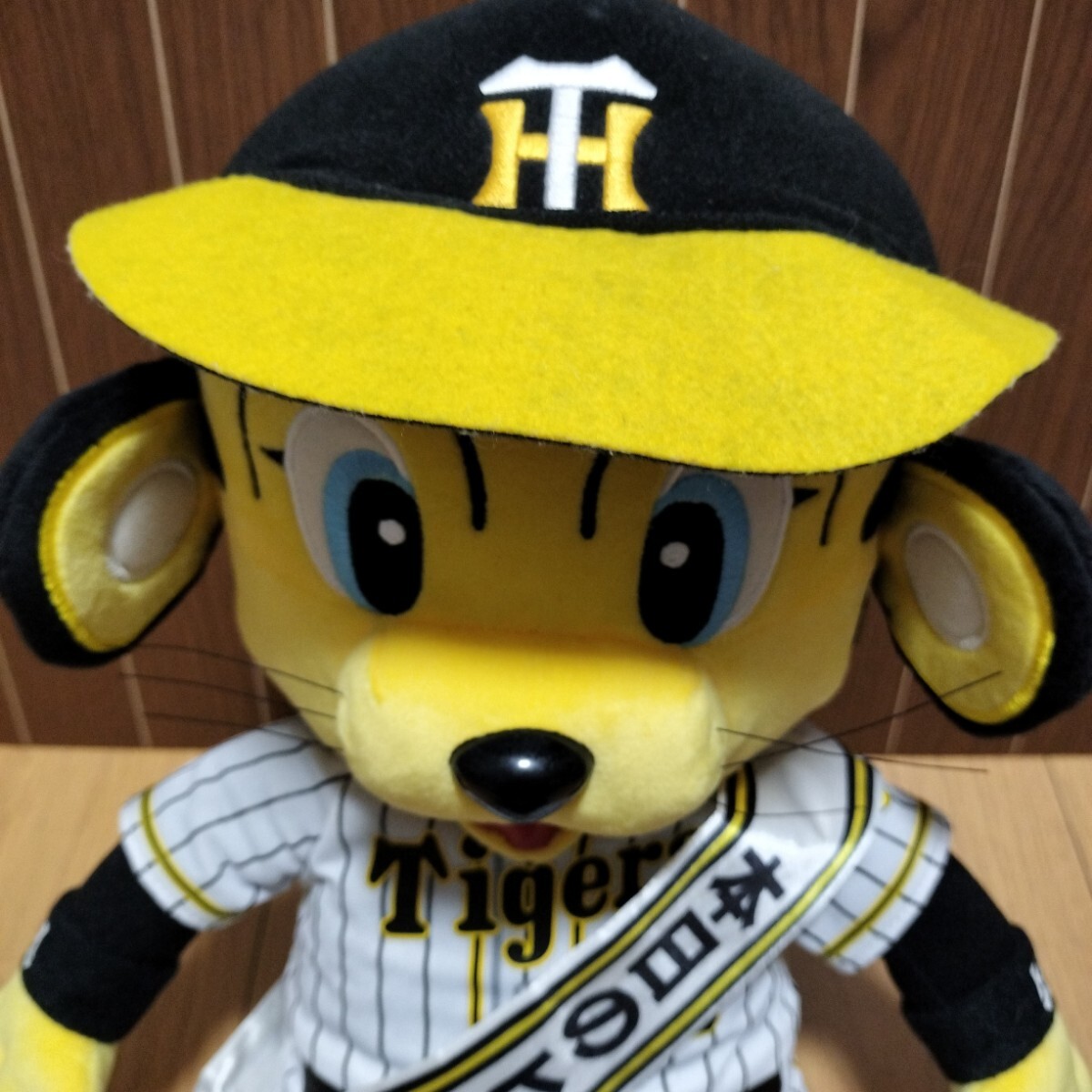 阪神タイガース≪トラッキー ぬいぐるみ 1個≫全高 約45cm ヒーロー賞