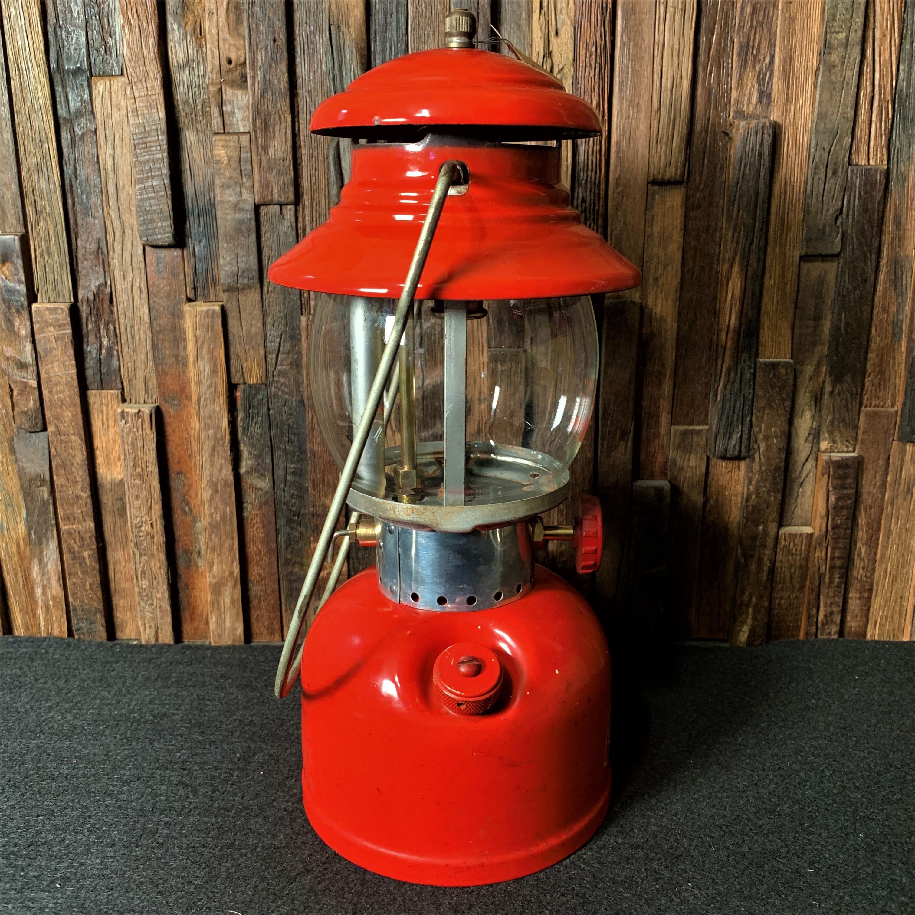 コールマン 200A 1960年2月製造 前期 イエローボーダー 黄枠 ランタン