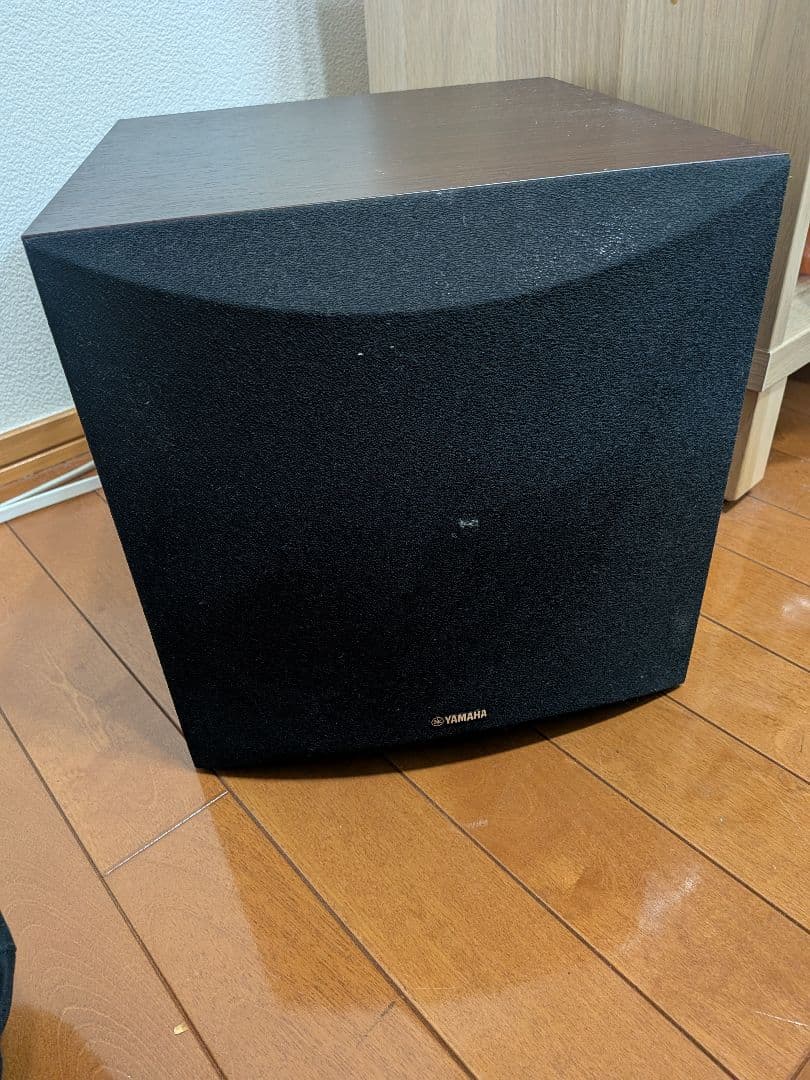 Yamaha NS-SW050 サブウーファー　ウォルナット色 サブウーファー（ウォルナット）【1本】 | ヤマハ | NS-SW050(MB