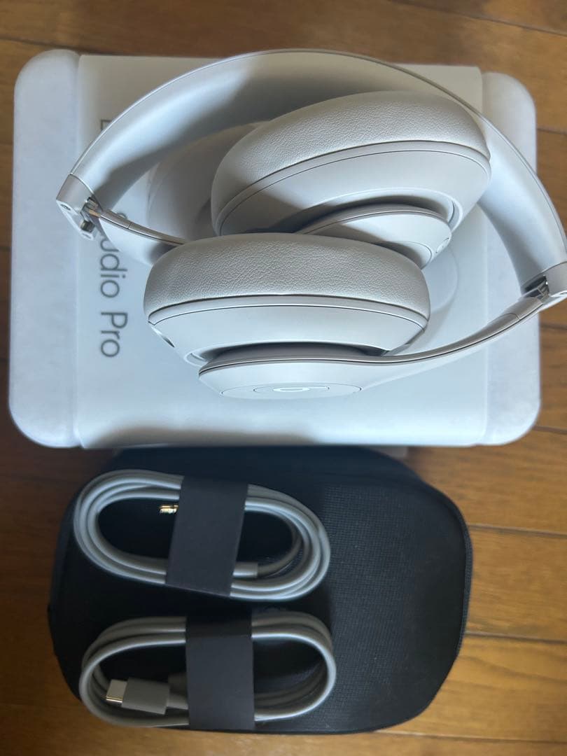 Beats Studio Pro ワイヤレスヘッドホン ホワイト Beats Studio Pro - Wireless Bluetooth Noise Cancelling Headphones